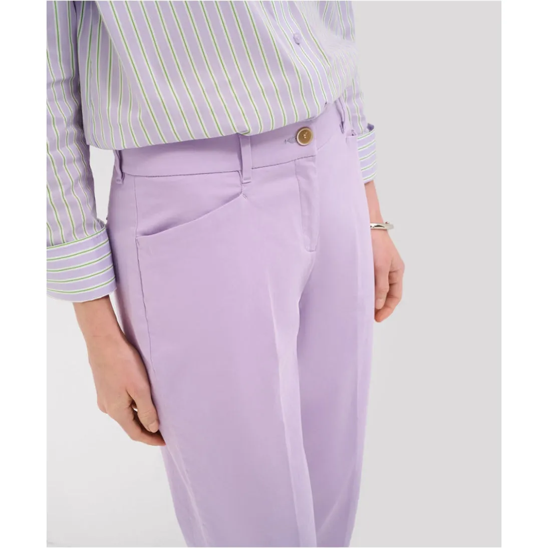 Brax Mara S Regular Fit Stretch Lightweight Satin Cotton Chinos In Pale Lilac 74-1458