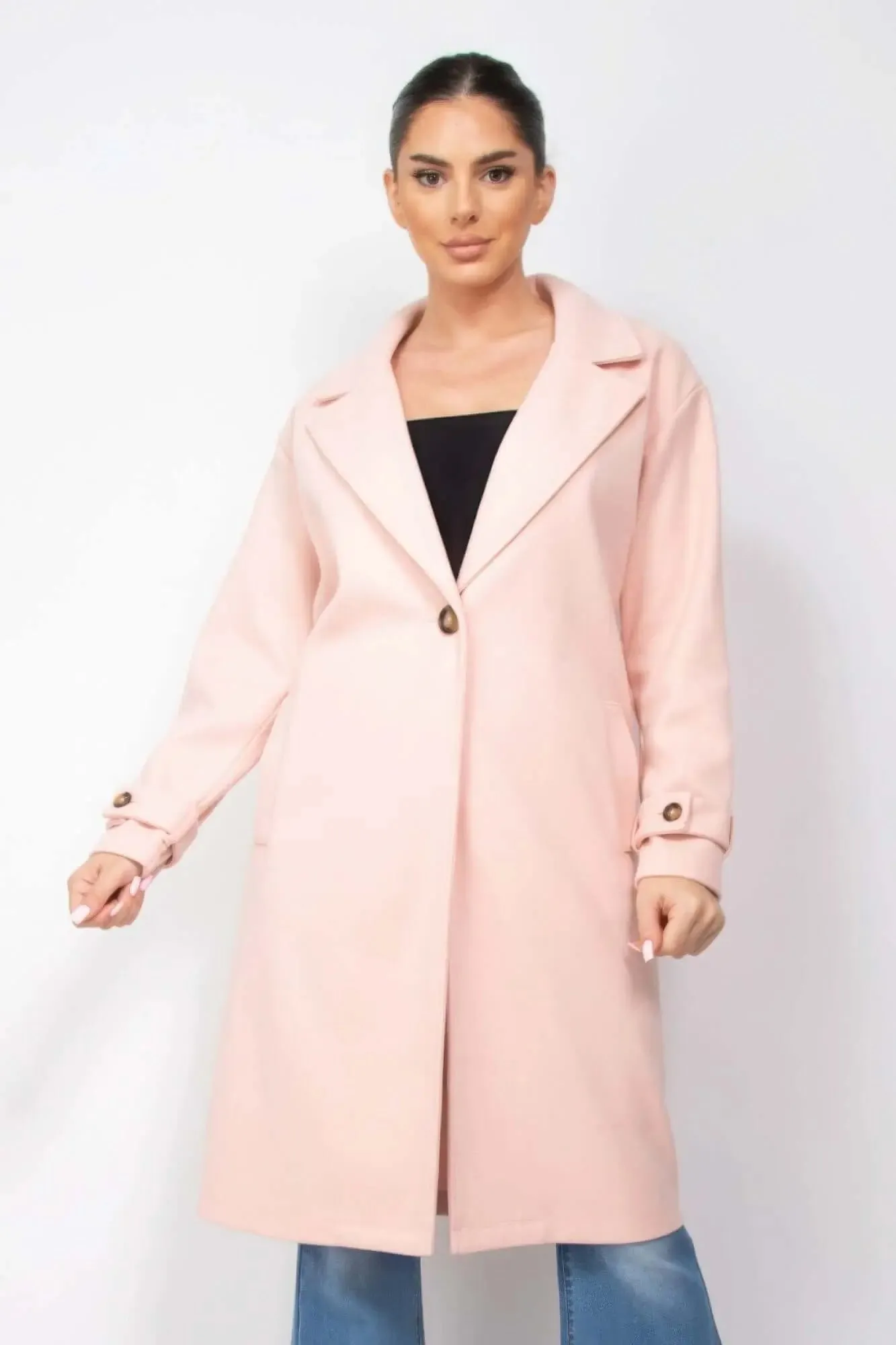 Collar pocketed coat