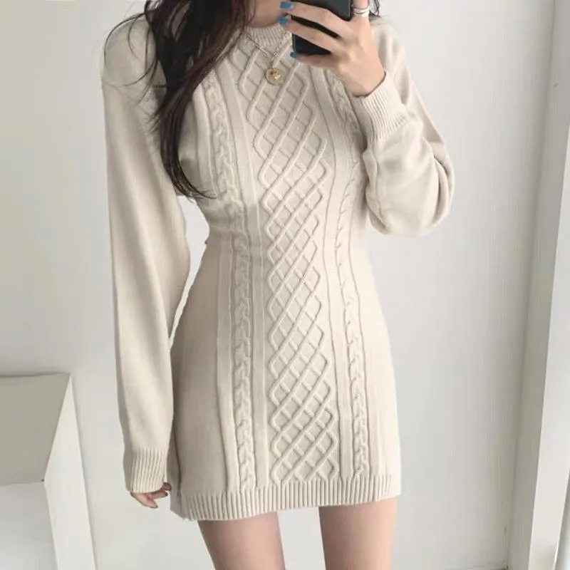 Daisy Statement Winter Dress