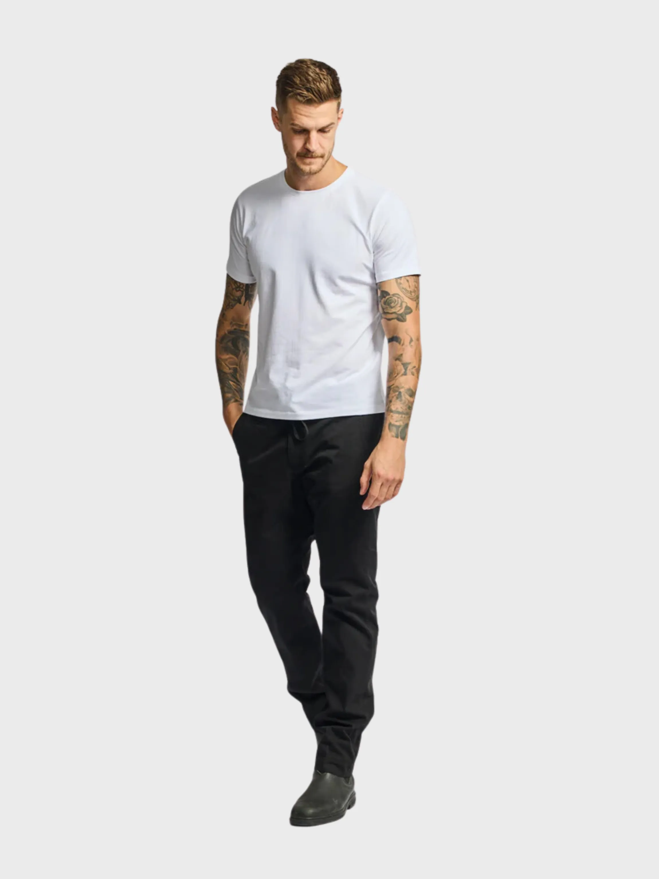 Easy Mondays Drawstring Chino Black