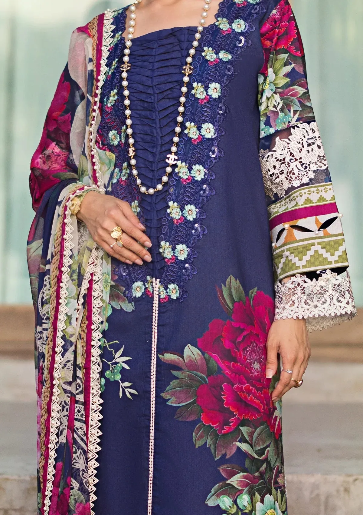 Elaf Embroidered Limited Edition Lawn Collection – ESL-08A SINCLAIR