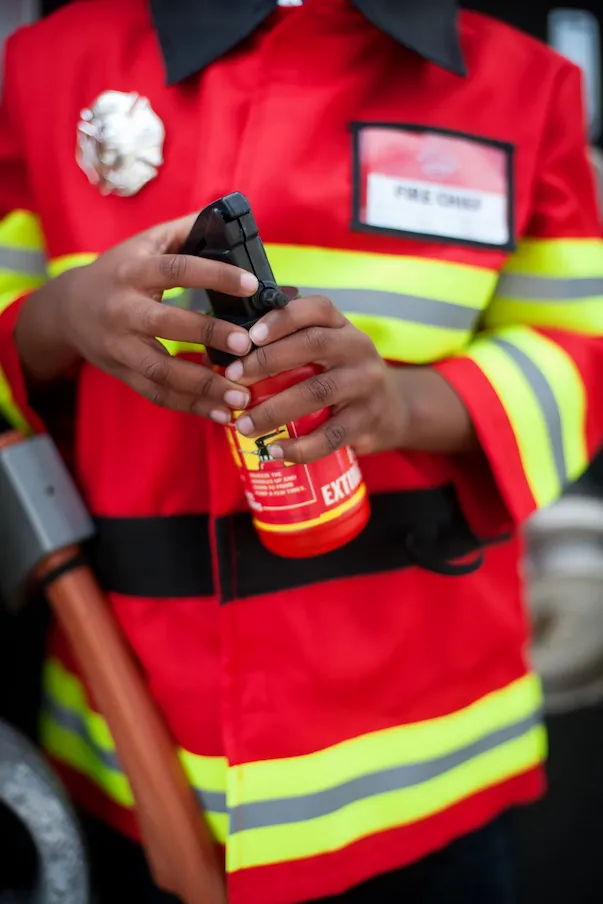 Firefighter with Accessories, Size 5-6