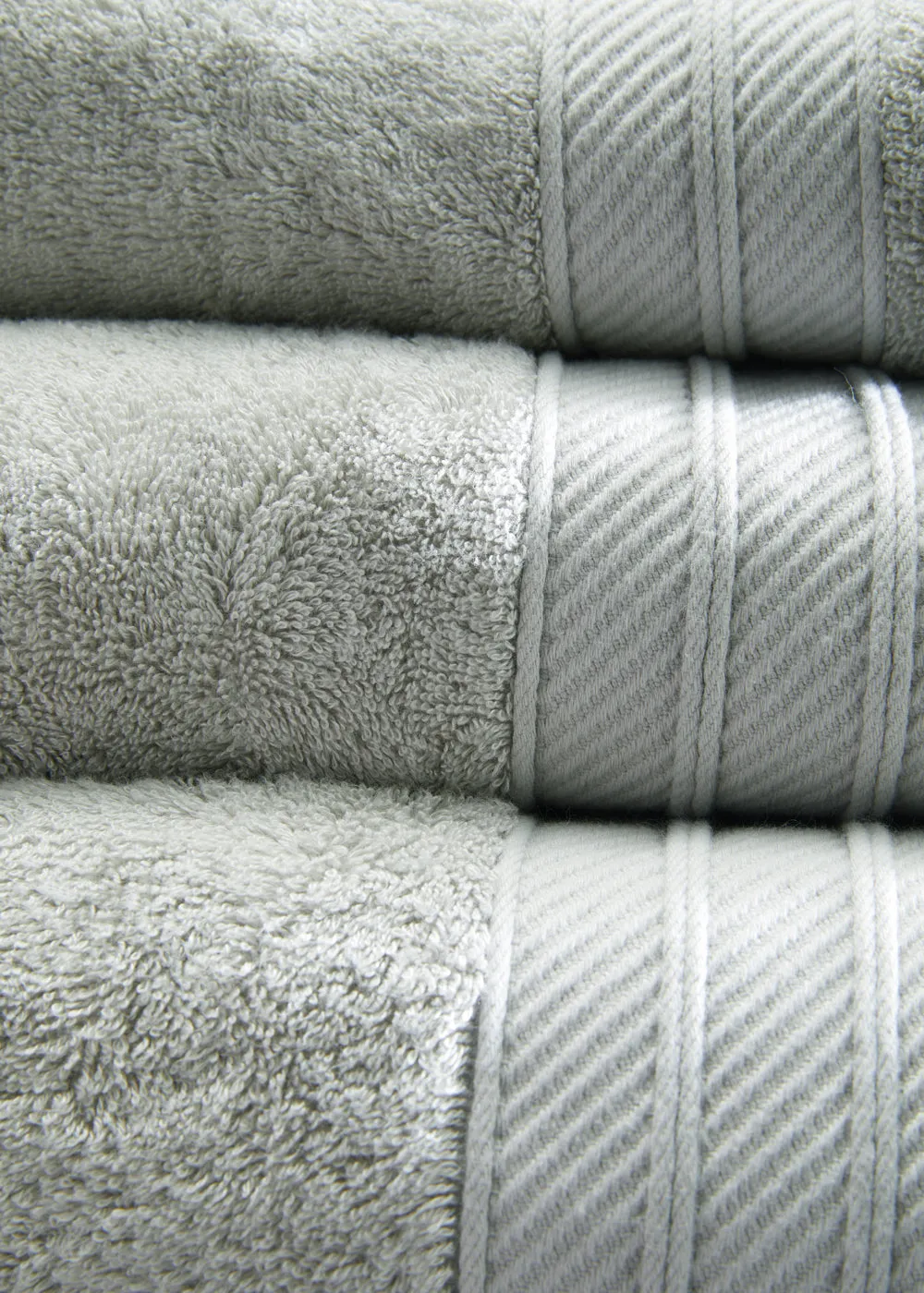 Hug Bamboo Luxury Bath Towels - Grey