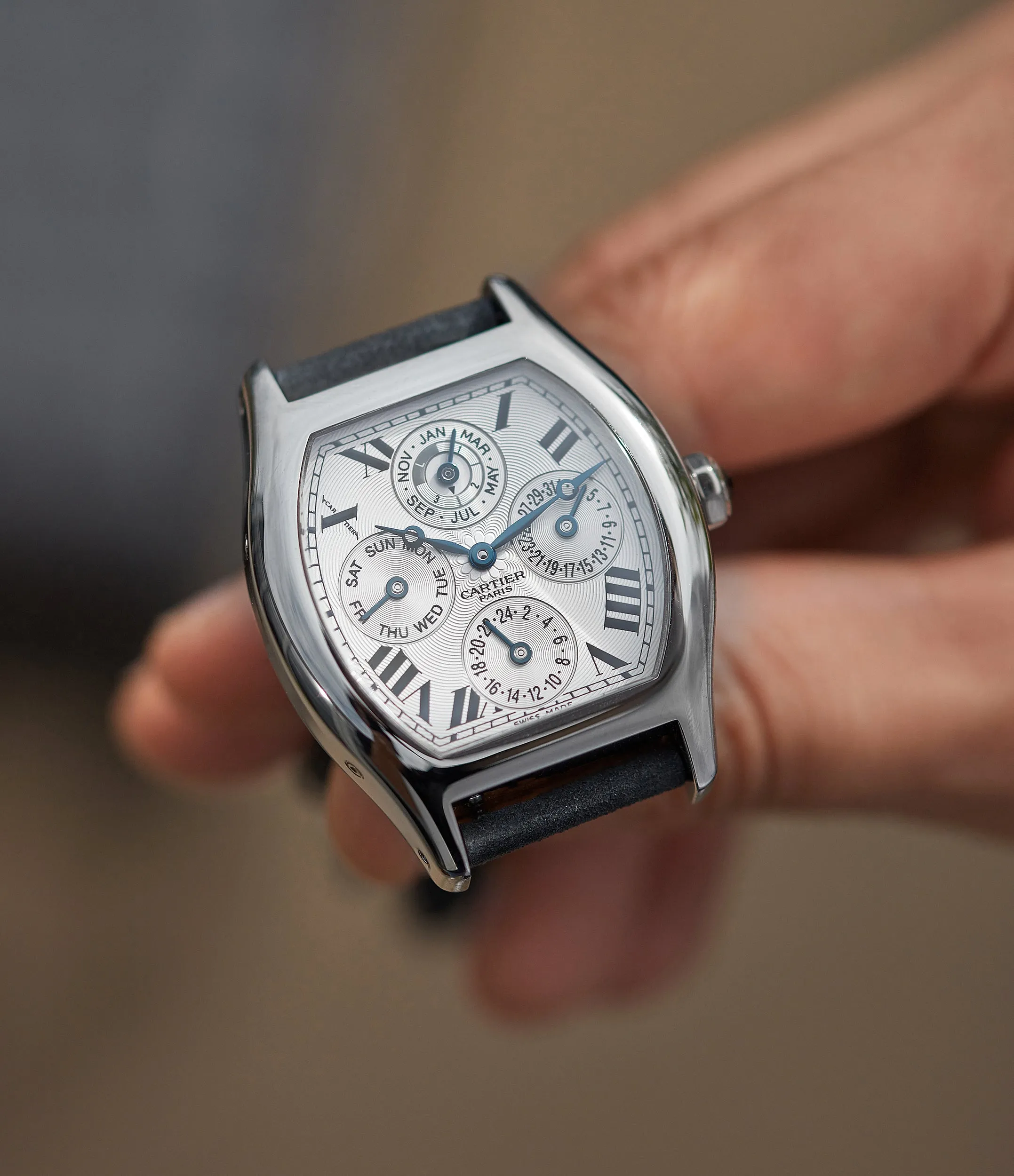 Perpetual Calendar 2646 | Platinum