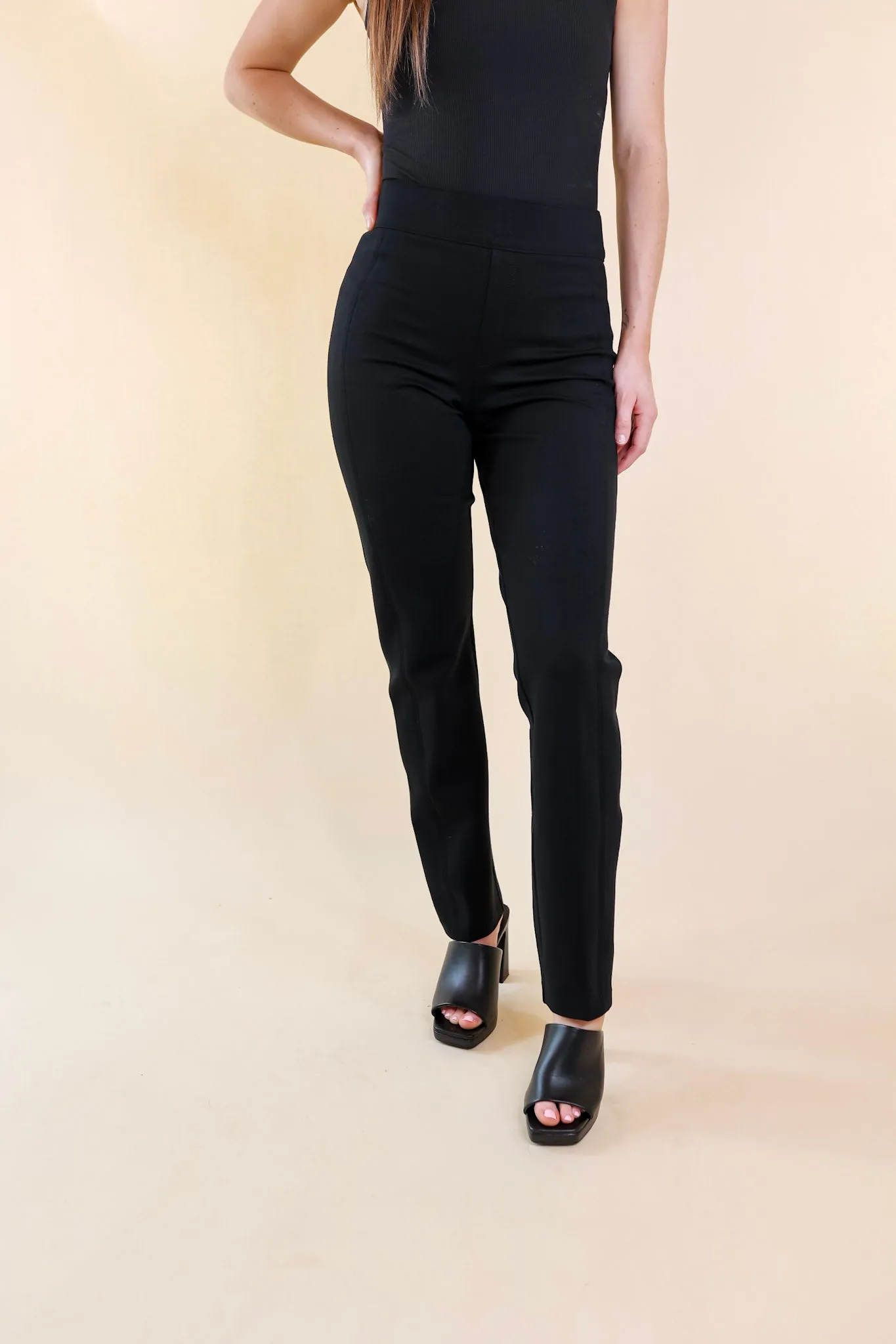 SPANX | The Perfect Pant Slim Straight in Black