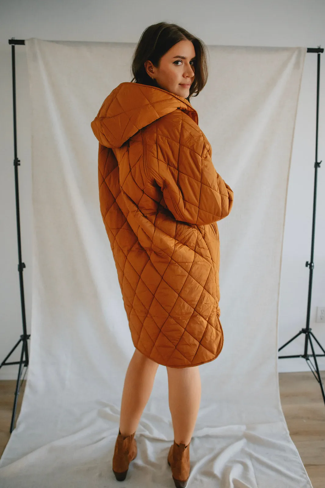 The Hansa Long Quilted Jacket - Argan Oil