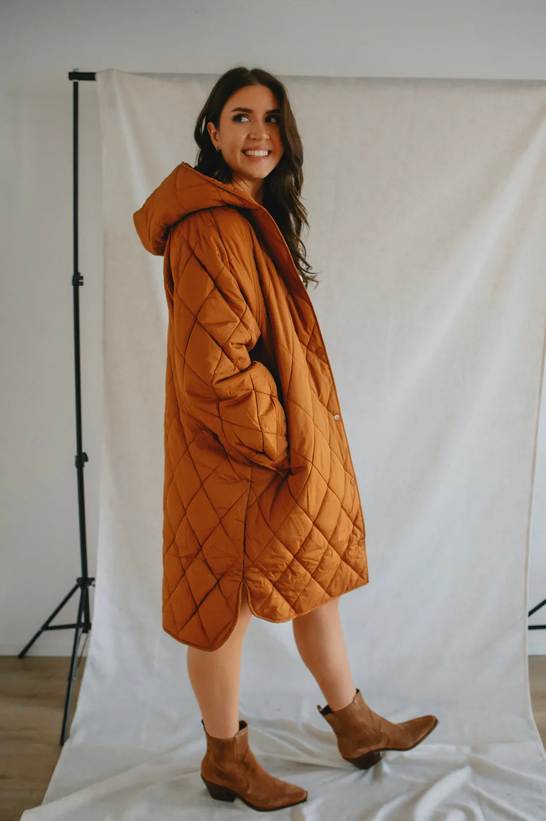 The Hansa Long Quilted Jacket - Argan Oil